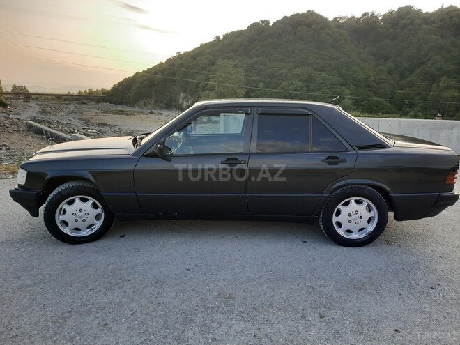 Mercedes 190 1989, 417,000 km - 2.0 l - Qəbələ