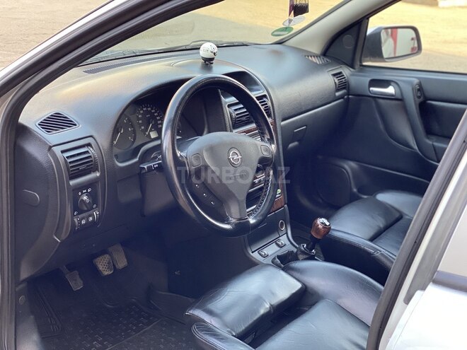 Opel Astra 2000, 306,000 km - 1.6 l - Yevlax