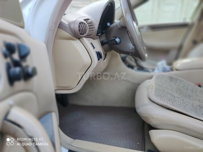 Mercedes C 240 2001, 258,224 km - 2.4 l - Bakı
