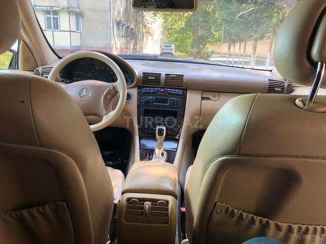 Mercedes C 240 2004, 175,000 km - 2.6 l - Mingəçevir