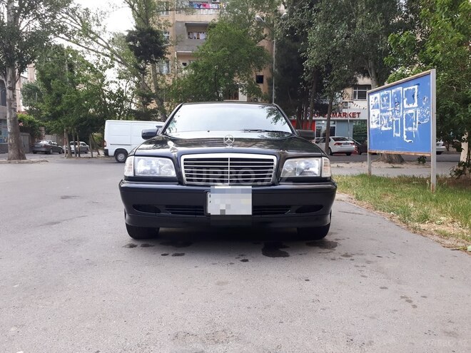 Mercedes C 200 1999, 193,500 km - 2.0 l - Bakı