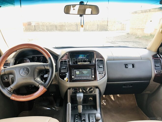 Mitsubishi Pajero 2001, 230,117 km - 3.5 l - Bakı