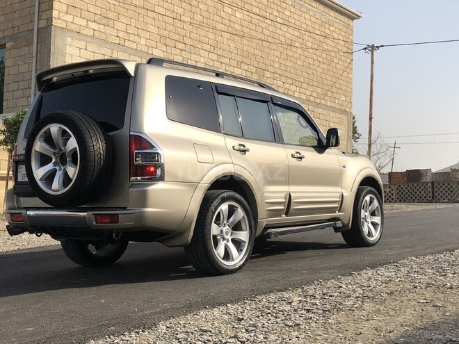 Mitsubishi Pajero 2001, 230,117 km - 3.5 l - Bakı