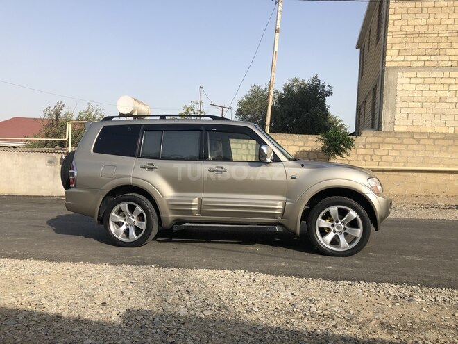 Mitsubishi Pajero 2001, 230,117 km - 3.5 l - Bakı