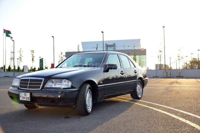 Mercedes C 220 1995, 341,000 km - 2.2 l - Bakı