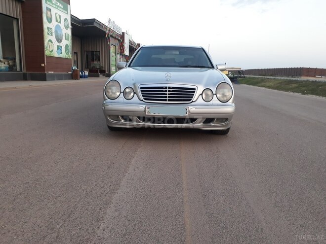 Mercedes E 200 2001, 250,000 km - 2.0 л - Şəmkir