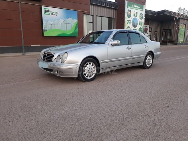 Mercedes E 200 2001, 250,000 km - 2.0 л - Şəmkir
