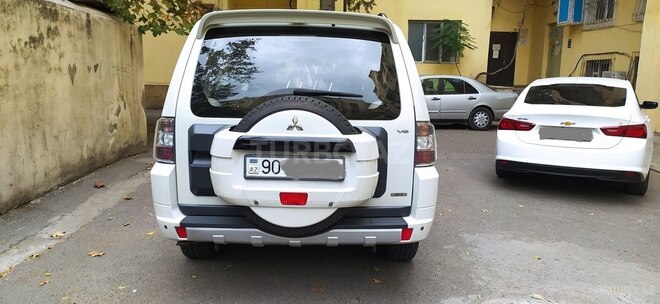 Mitsubishi Pajero 2013, 87,700 km - 3.5 л - Bakı