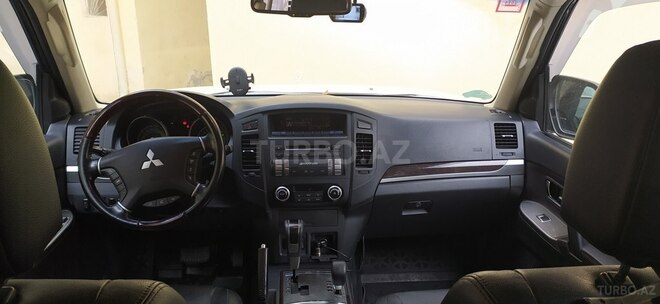 Mitsubishi Pajero 2013, 87,700 km - 3.5 л - Bakı