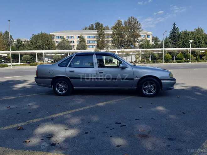 Opel Vectra 1994, 250,000 km - 1.8 l - Mingəçevir