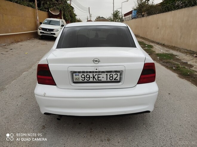 Opel Vectra 1999, 260,000 km - 1.8 л - Bakı