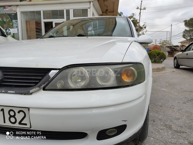Opel Vectra 1999, 260,000 km - 1.8 л - Bakı