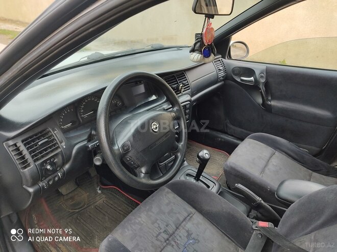 Opel Vectra 1999, 260,000 km - 1.8 л - Bakı