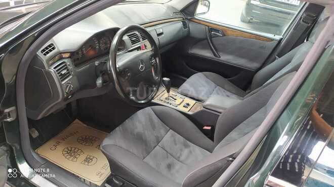 Mercedes E 280 2000, 257,100 km - 2.8 l - Gəncə