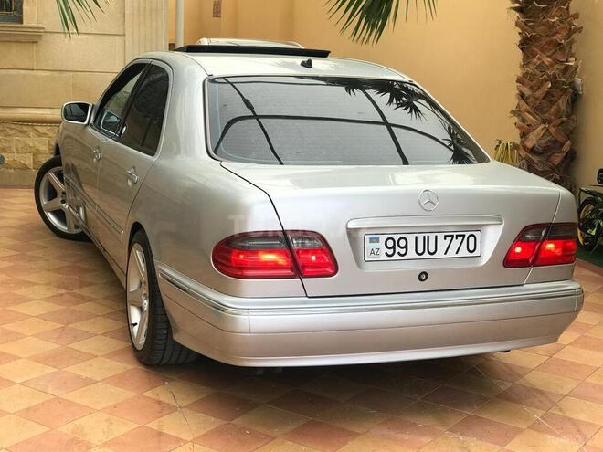 Mercedes E 240 2000, 262,000 km - 2.6 l - Bakı