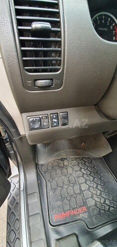 Nissan Pathfinder 2005, 325,294 km - 4.0 l - Bakı