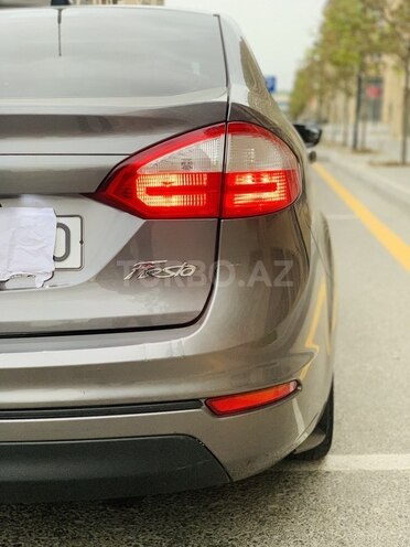 Ford Fiesta 2014, 137,935 km - 1.6 l - Bakı