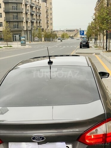 Ford Fiesta 2014, 137,935 km - 1.6 l - Bakı