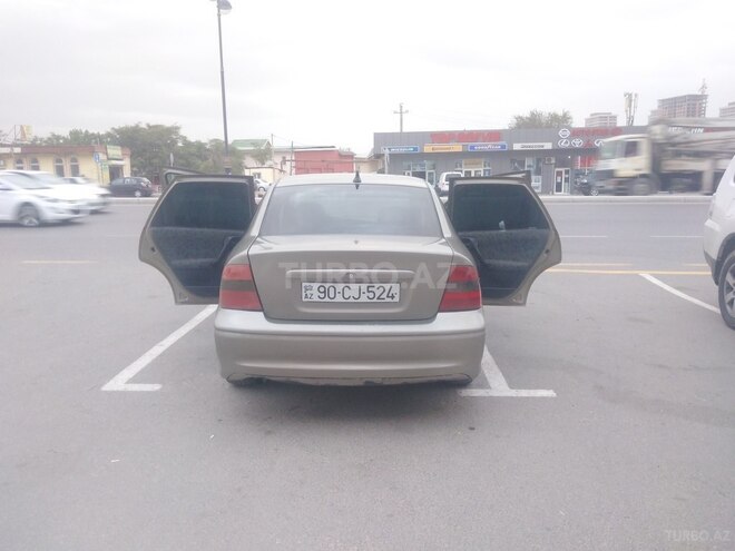 Opel Vectra 1996, 585,558 km - 1.8 l - Bakı