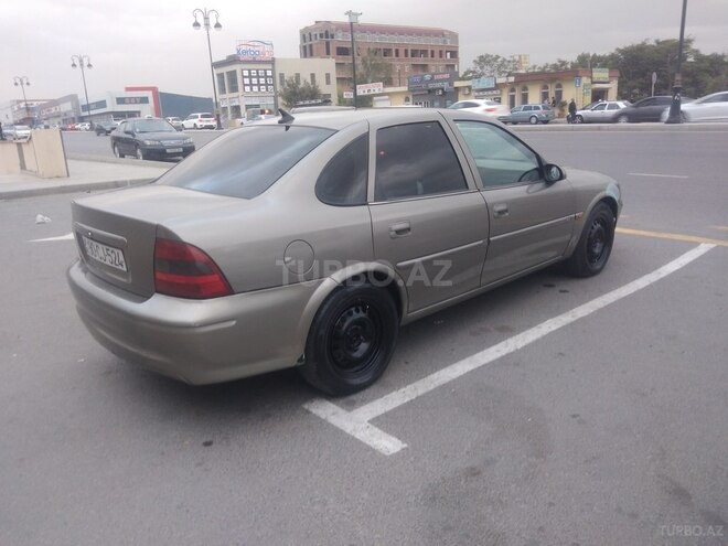 Opel Vectra 1996, 585,558 km - 1.8 l - Bakı