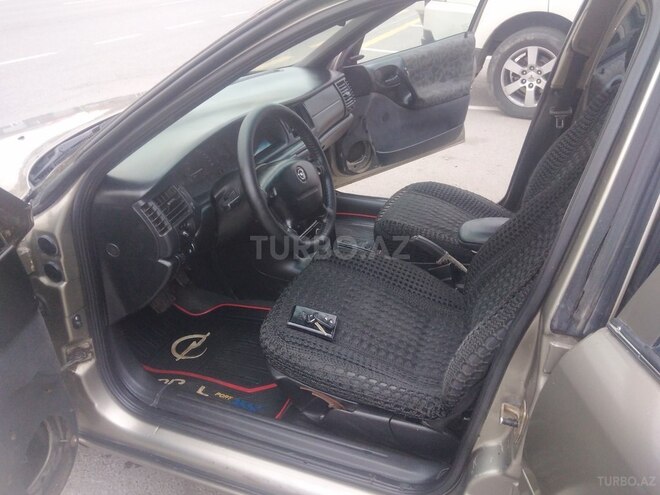 Opel Vectra 1996, 585,558 km - 1.8 l - Bakı