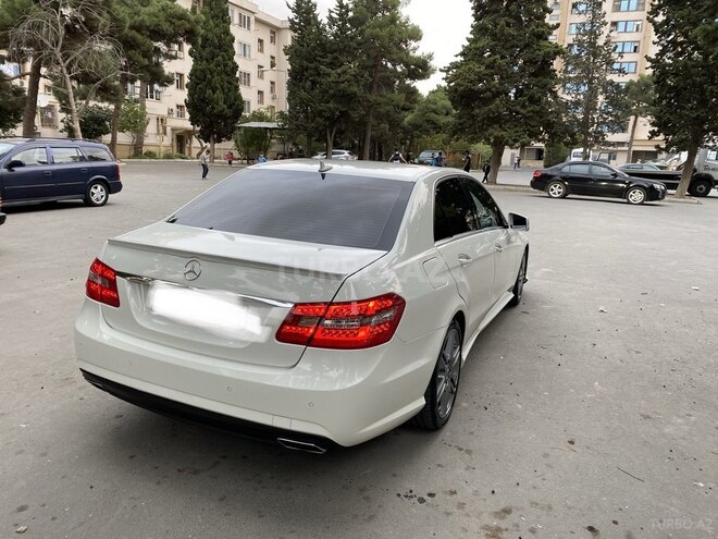 Mercedes E 350 2009, 270,000 km - 3.5 l - Bakı