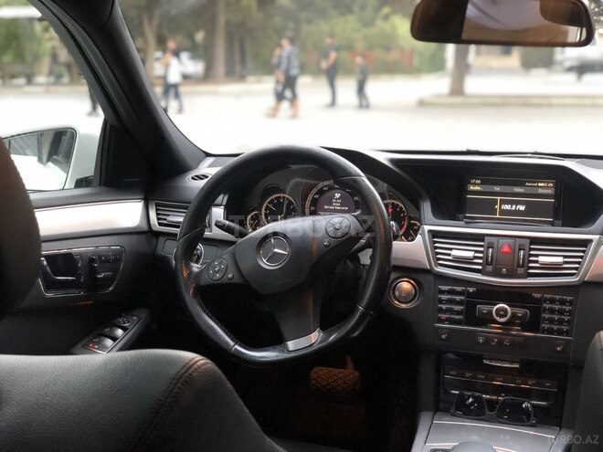 Mercedes E 350 2009, 270,000 km - 3.5 l - Bakı