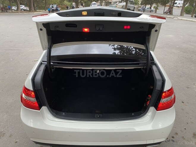 Mercedes E 350 2009, 270,000 km - 3.5 l - Bakı