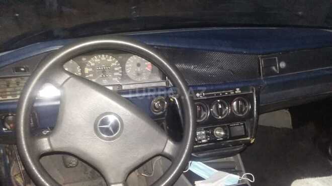 Mercedes 190 1995, 369,852 km - 2.0 l - Lənkəran