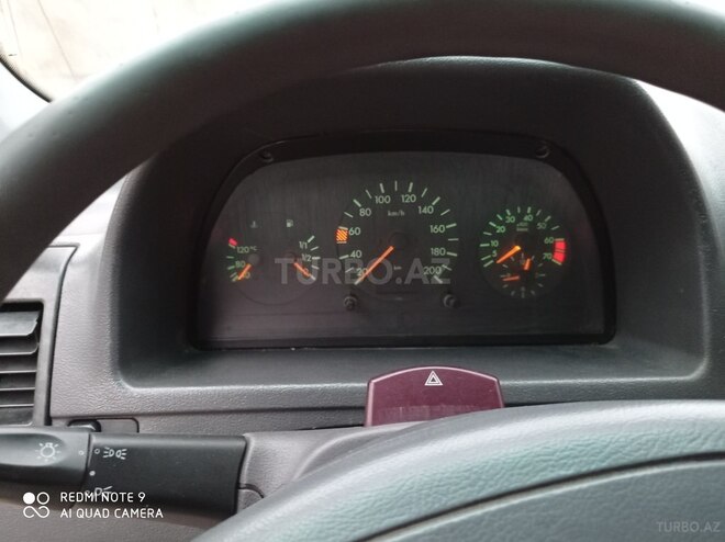 Mercedes V 230 1998, 285,600 km - 2.3 л - Sumqayıt