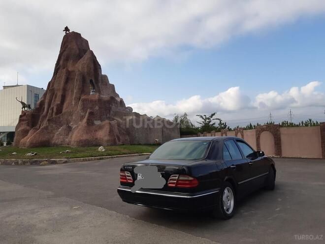 Mercedes E 240 1999, 215,000 km - 2.4 l - Bakı