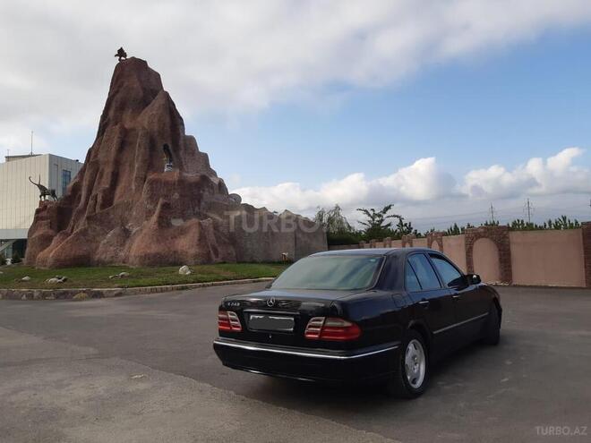 Mercedes E 240 1999, 215,000 km - 2.4 l - Bakı