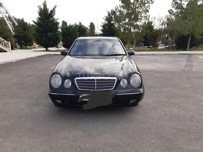 Mercedes E 240 1999, 215,000 km - 2.4 l - Bakı