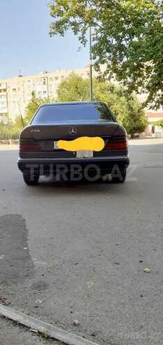 Mercedes E 250 1993, 450,000 km - 2.5 l - Bakı