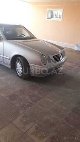 Mercedes E 280 2001, 212,000 km - 2.8 л - Şəmkir