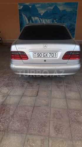 Mercedes E 280 2001, 212,000 km - 2.8 л - Şəmkir