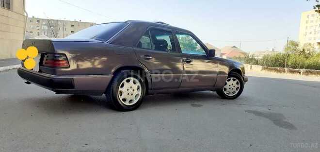 Mercedes E 250 1993, 450,000 km - 2.5 l - Bakı