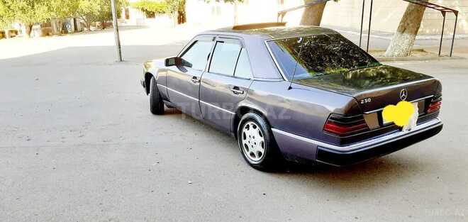 Mercedes E 250 1993, 450,000 km - 2.5 l - Bakı