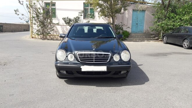 Mercedes E 240 2000, 259,700 km - 2.6 l - Bakı