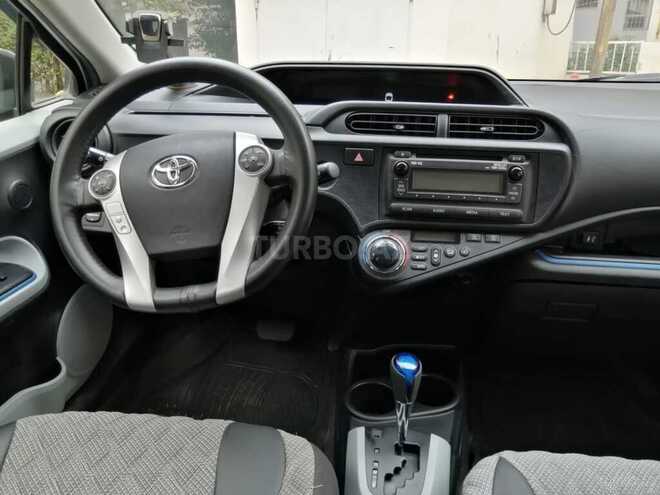 Toyota Prius C 2013, 85,000 km - 1.5 l - Bakı