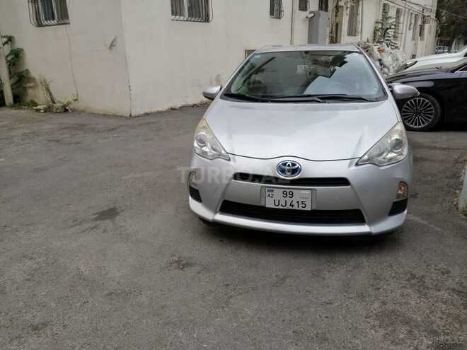 Toyota Prius C 2013, 85,000 km - 1.5 l - Bakı