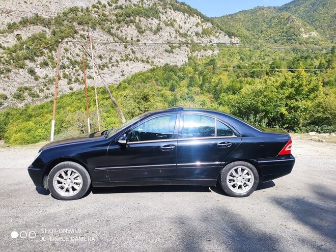 Mercedes C 240 2000, 372,472 km - 2.6 l - Quba