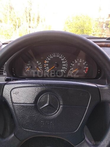 Mercedes C 240 1998, 331,000 km - 2.4 l - Bakı