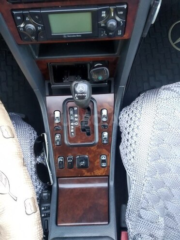 Mercedes C 240 1998, 331,000 km - 2.4 l - Bakı