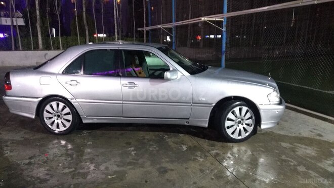 Mercedes C 240 1998, 331,000 km - 2.4 l - Bakı