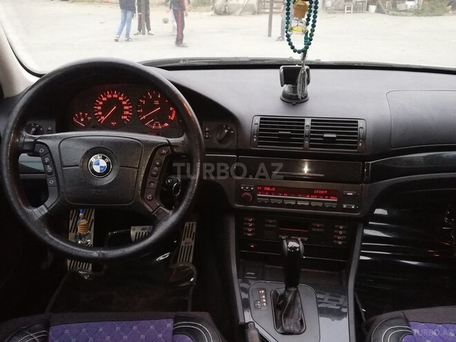 BMW 528 2000, 275,497 km - 2.8 l - Bakı