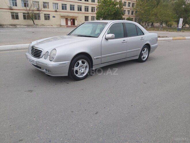 Mercedes E 270 1999, 290,500 km - 2.7 л - Sumqayıt