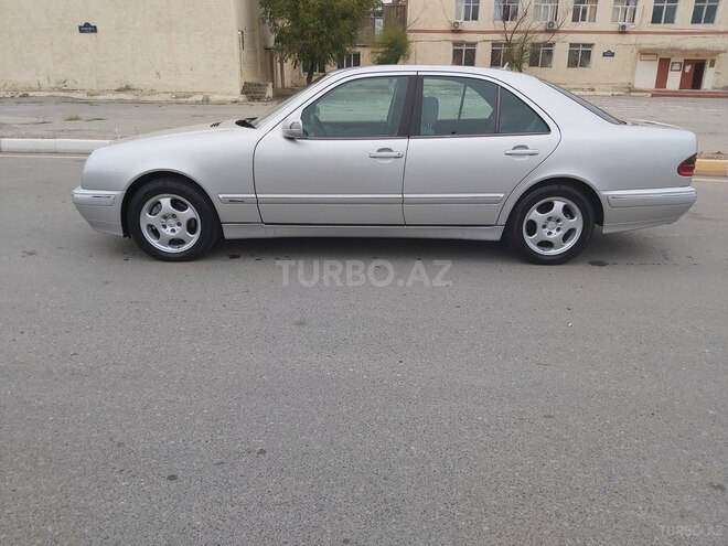Mercedes E 270 1999, 290,500 km - 2.7 л - Sumqayıt