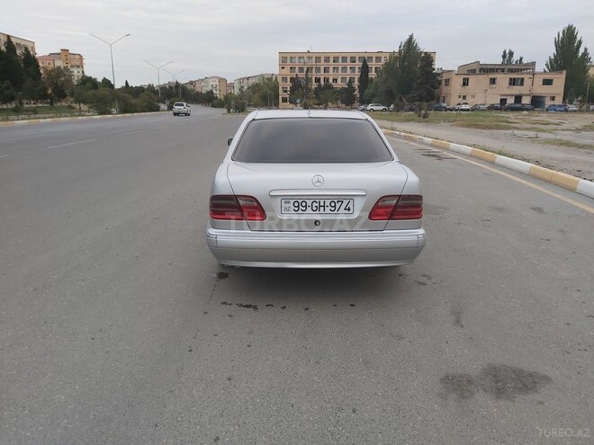 Mercedes E 270 1999, 290,500 km - 2.7 л - Sumqayıt