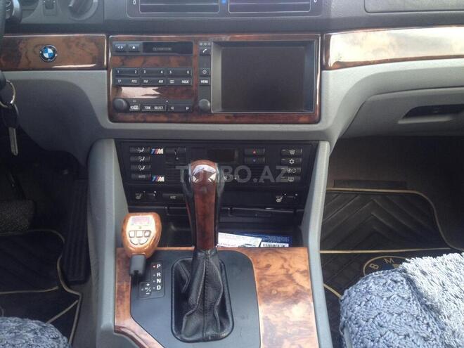 BMW 523 1997, 250,000 km - 2.5 л - Gəncə